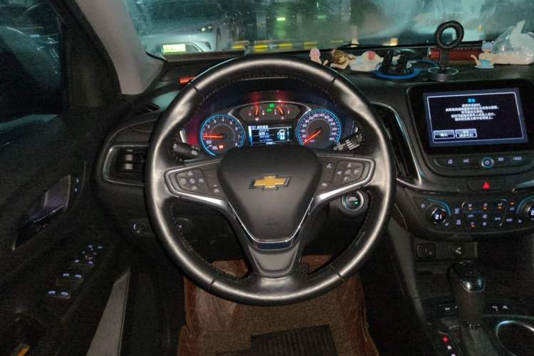 Used Chevrolet Equinox 2018 550T Automatic All-Wheel-Drive Boundary Edition Steering Wheel