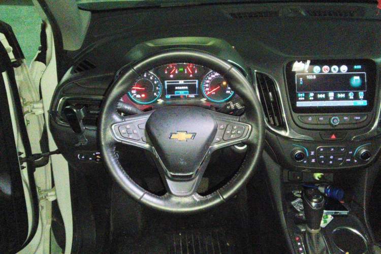 Used Chevrolet Equinox 2018 535T Automatic YuJie Edition Steering Wheel