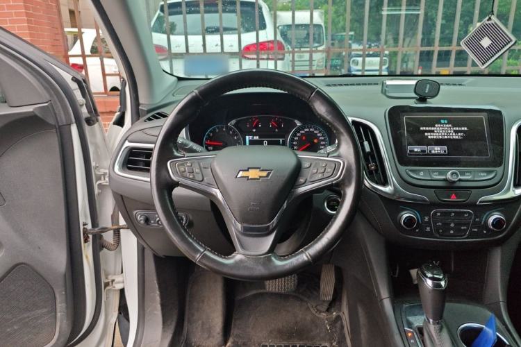 Used Chevrolet Equinox 2018 535T Automatic YuJie Edition Steering Wheel