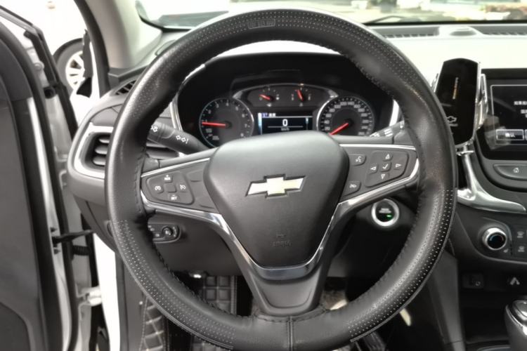 Used Chevrolet Equinox 2018 535T Automatic YuJie Edition Steering Wheel