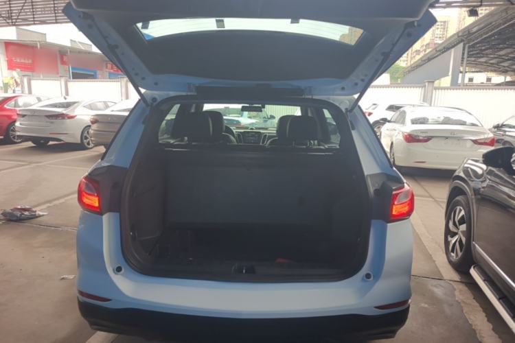 Used Chevrolet Equinox 2018 535T Automatic Chijie Edition Trunk