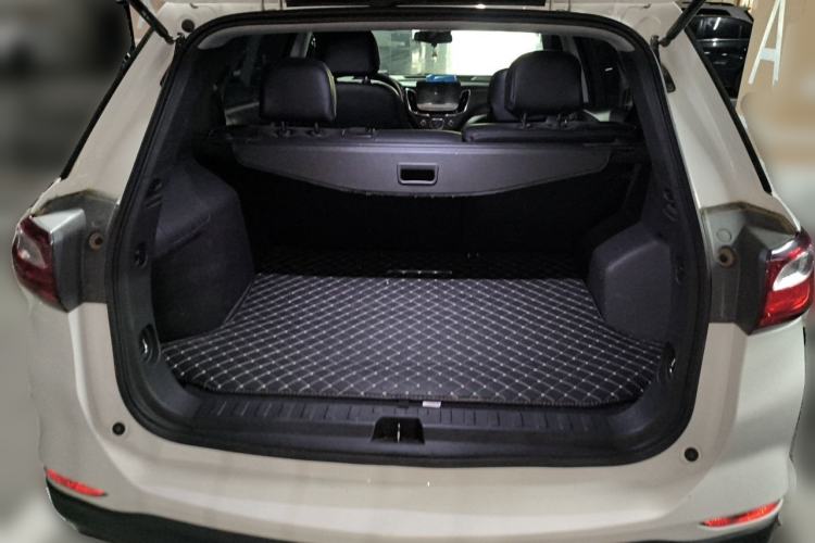 Used Chevrolet Equinox 2018 535T Automatic Chijie Edition Trunk