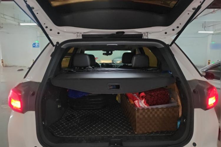 Used Chevrolet Equinox 2018 535T Automatic YuJie Edition Trunk