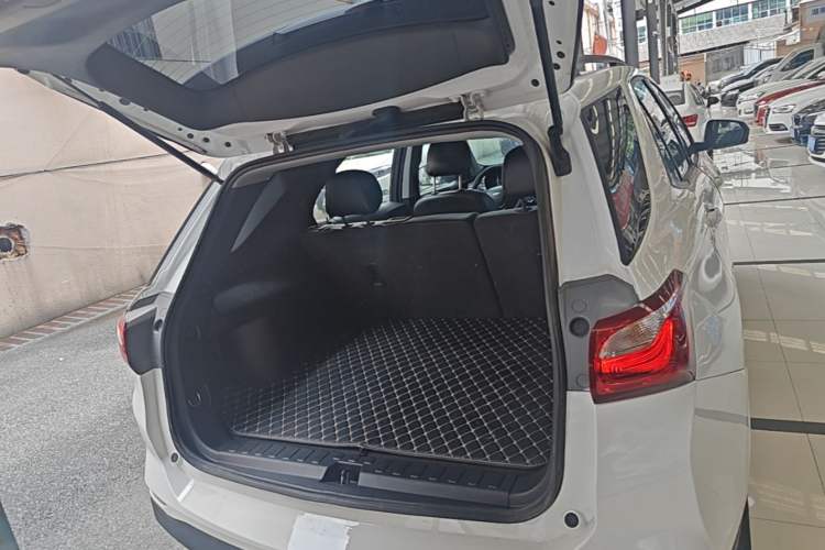 Used Chevrolet Equinox 2018 535T Automatic Chijie Edition Trunk