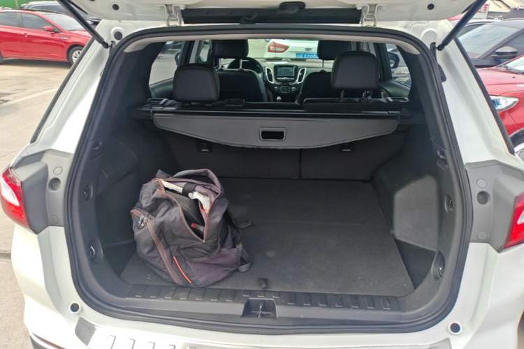 Used Chevrolet Equinox 2018 535T Automatic Chijie Edition Trunk