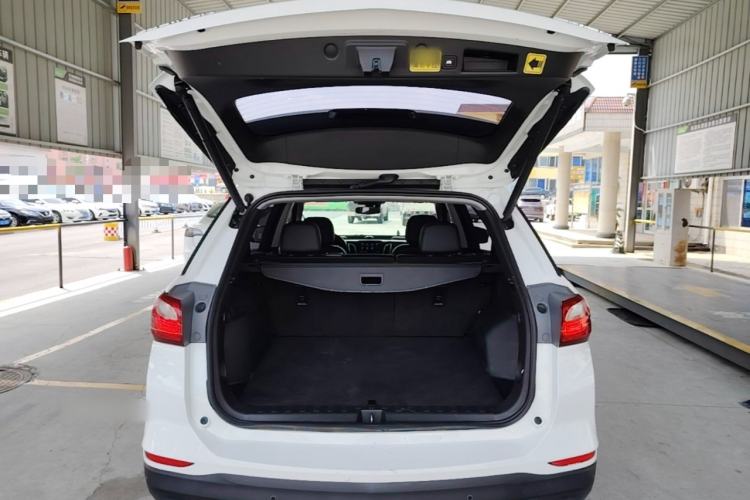 Used Chevrolet Equinox 2018 535T Automatic YuJie Edition Trunk