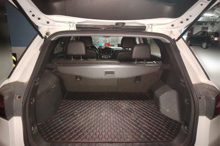 Used Chevrolet Equinox 2018 535T Automatic YuJie Edition Trunk