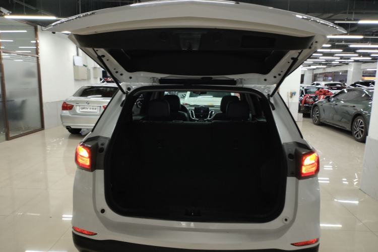 Used Chevrolet Equinox 2018 535T Automatic Chijie Edition Trunk
