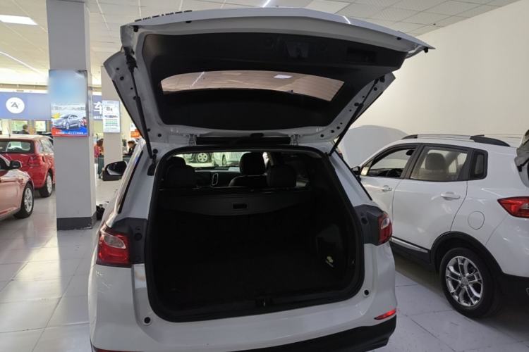 Used Chevrolet Equinox 2018 535T Automatic Lingjie Edition Trunk