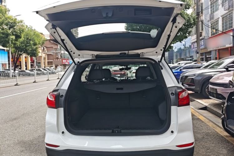 Used Chevrolet Equinox 2018 535T Automatic Lingjie Edition Trunk