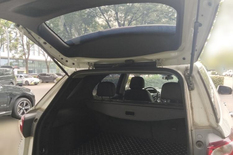 Used Chevrolet Equinox 2018 535T Automatic YuJie Edition Trunk