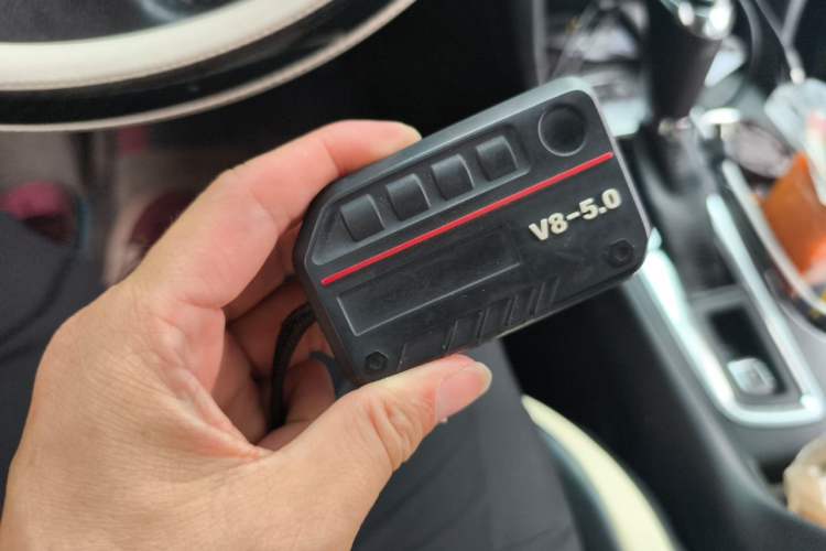 Used Chevrolet Equinox 2018 550T Automatic All-Wheel-Drive Explorer Edition Vehicle Key