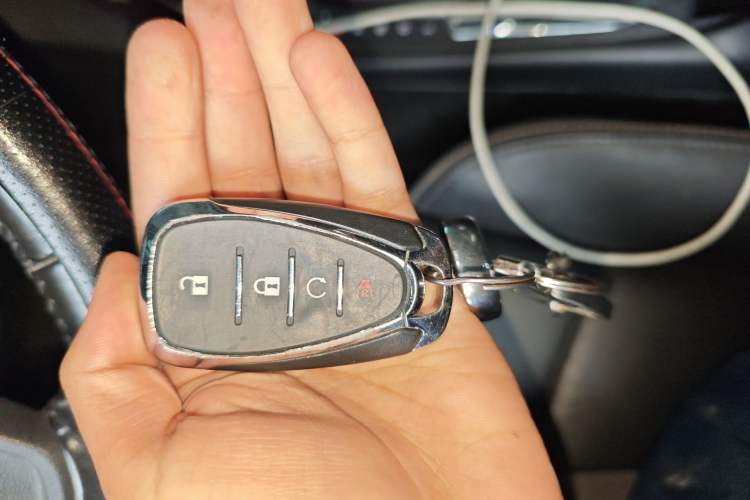 Used Chevrolet Equinox 2018 550T Automatic All-Wheel-Drive Explorer Edition Vehicle Key