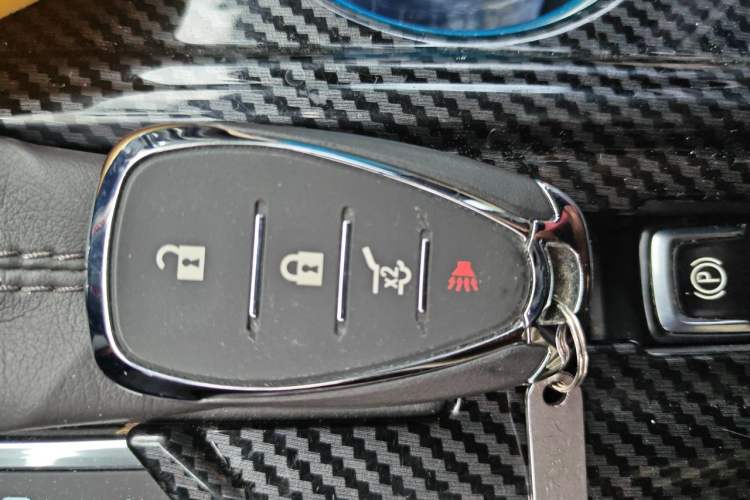 Used Chevrolet Equinox 2018 535T Automatic YuJie Edition Vehicle Key