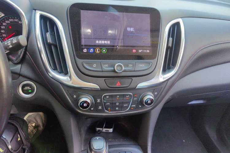 Used Chevrolet Equinox 2019 Redline 550T Automatic All-Wheel-Drive Trailblazer RS China VI Standard Audio And AC Panel