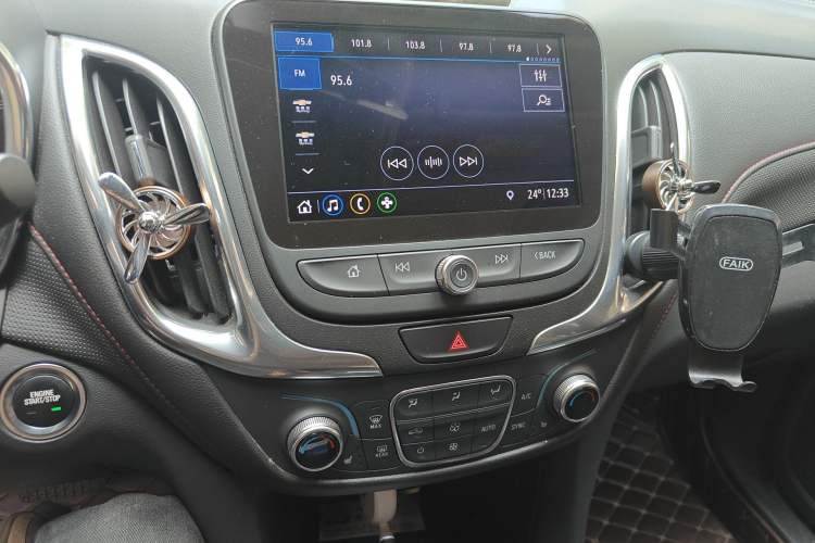 Used Chevrolet Equinox 2019 Redline 550T Automatic All-Wheel-Drive RS Model China V Standard Audio And AC Panel