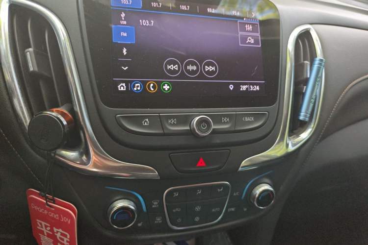 Used Chevrolet Equinox 2019 535T Automatic YuJie Edition China VI Audio And AC Panel