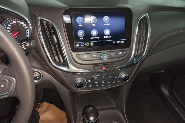 Used Chevrolet Equinox 2019 Redline 550T Automatic All-Wheel-Drive RS Model China V Standard Audio And AC Panel