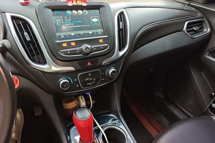 Used Chevrolet Equinox 2019 535T Automatic Chijie Edition China VI Audio And AC Panel