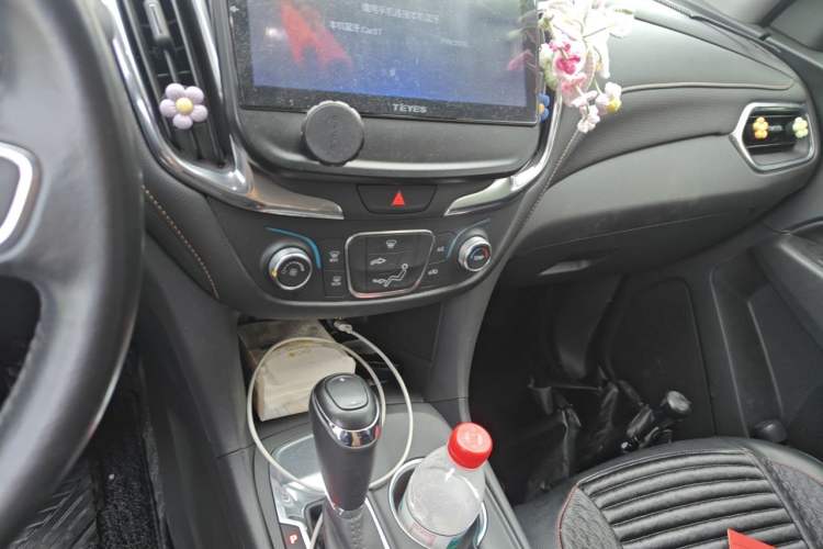 Used Chevrolet Equinox 2019 535T Automatic Chijie Edition China V Standard Audio And AC Panel