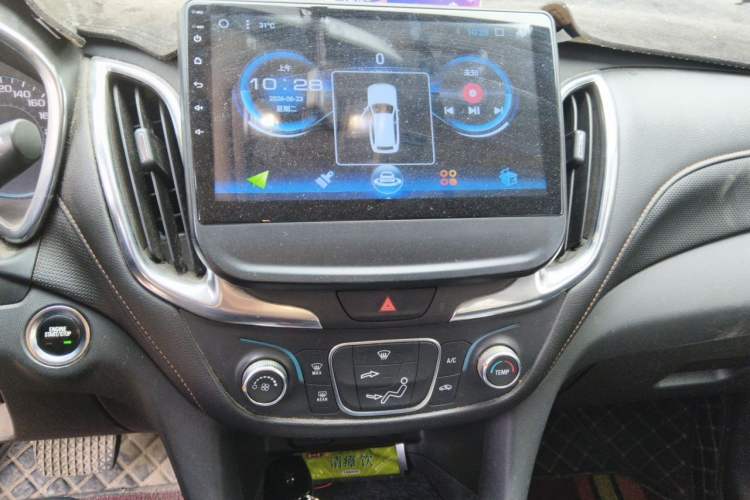 Used Chevrolet Equinox 2019 535T Automatic Chijie Edition China VI Audio And AC Panel