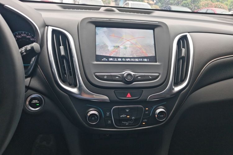 Used Chevrolet Equinox 2019 535T Automatic Chijie Edition China VI Audio And AC Panel