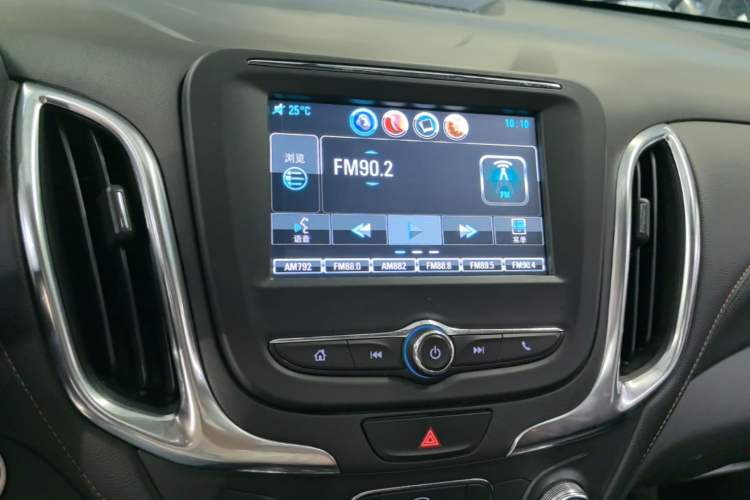 Used Chevrolet Equinox 2019 535T Automatic Chijie Edition China VI Audio And AC Panel
