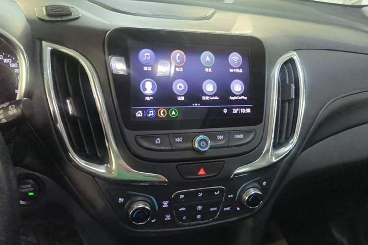 Used Chevrolet Equinox 2019 Redline 550T Automatic All-Wheel-Drive Trailblazer RS China VI Standard Audio And AC Panel