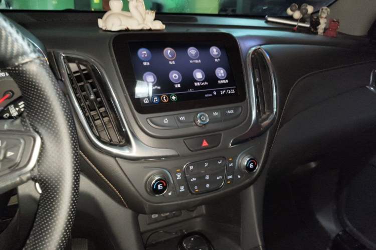 Used Chevrolet Equinox 2019 535T Automatic YuJie Edition China V Standard Audio And AC Panel