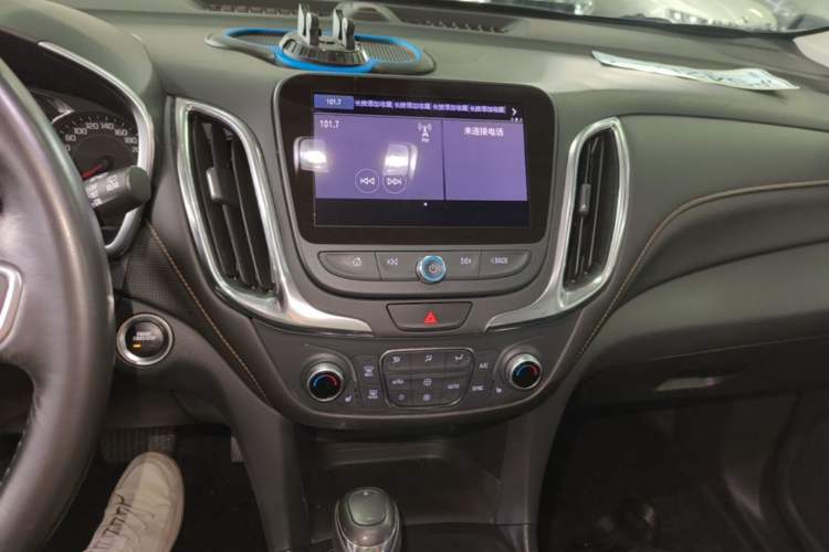 Used Chevrolet Equinox 2019 535T Automatic YuJie Edition China VI Audio And AC Panel