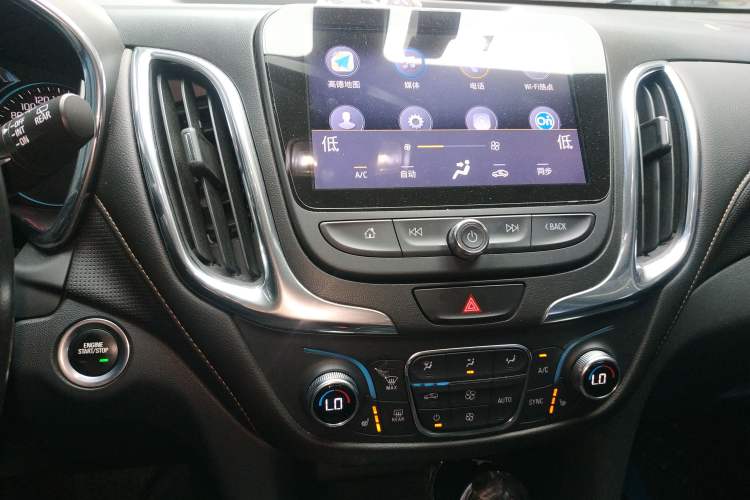 Used Chevrolet Equinox 2019 535T Automatic YuJie Edition China VI Audio And AC Panel