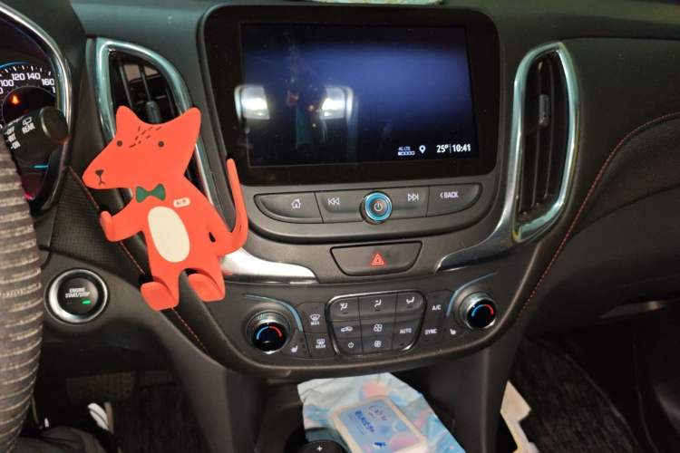 Used Chevrolet Equinox 2019 Redline 550T Automatic All-Wheel-Drive RS Model China VI Standard Audio And AC Panel