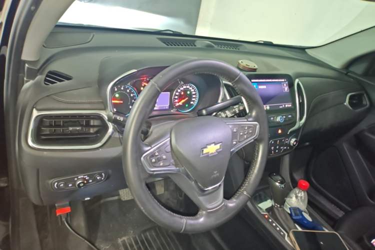 Used Chevrolet Equinox 2019 535T Automatic YuJie Edition China VI Center Console