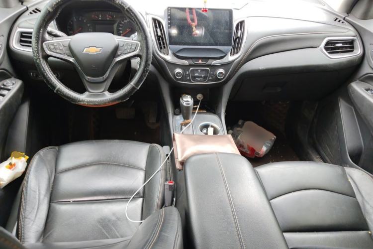 Used Chevrolet Equinox 2019 535T Automatic Chijie Edition China VI Center Console
