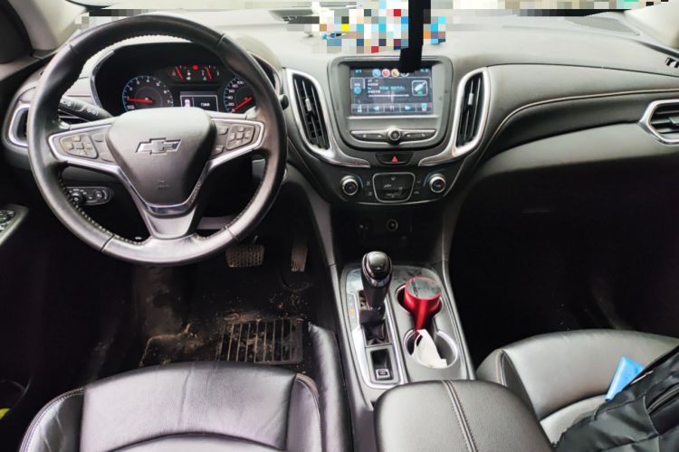 Used Chevrolet Equinox 2019 535T Automatic Chijie Edition China VI Center Console
