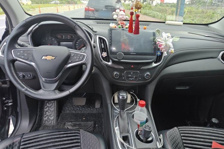 Used Chevrolet Equinox 2019 535T Automatic Chijie Edition China V Standard Center Console