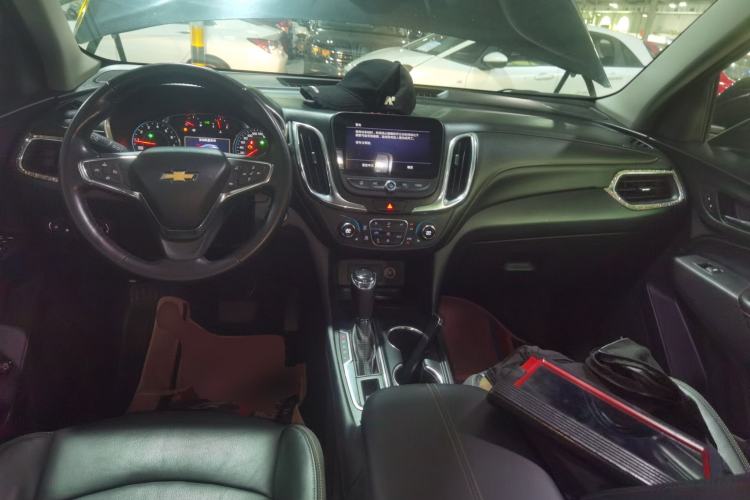 Used Chevrolet Equinox 2019 535T Automatic YuJie Edition China VI Center Console