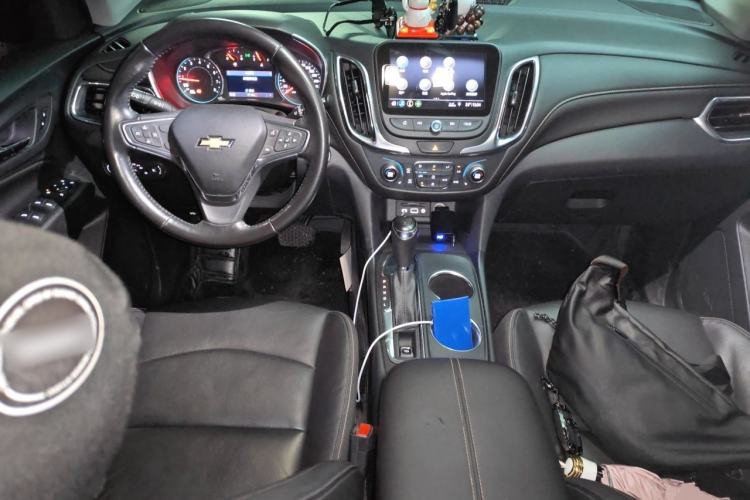 Used Chevrolet Equinox 2019 535T Automatic YuJie Edition China V Standard Center Console