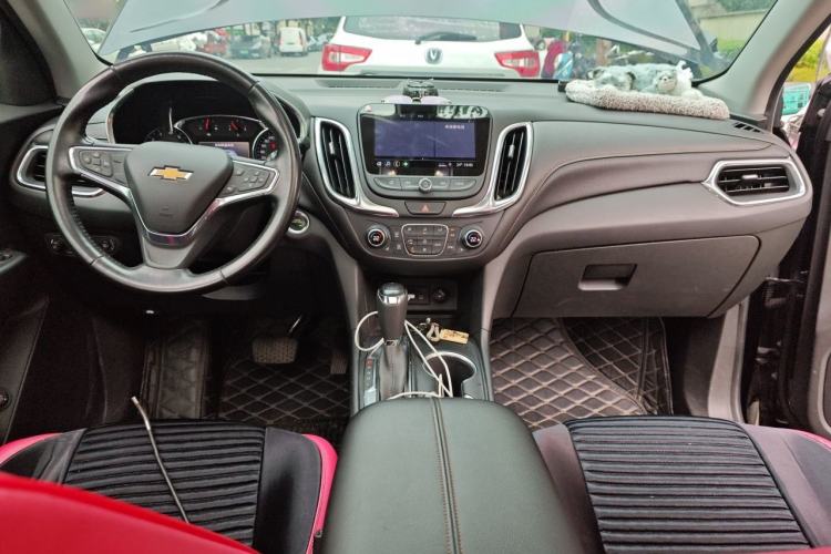 Used Chevrolet Equinox 2019 535T Automatic YuJie Edition China V Standard Center Console