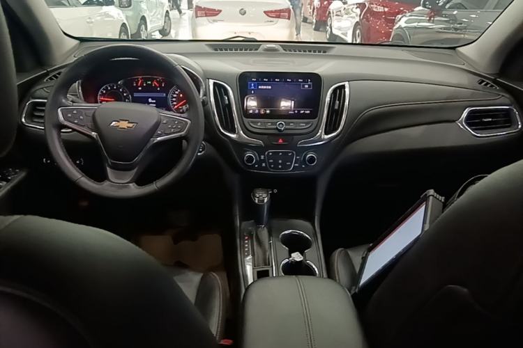 Used Chevrolet Equinox 2019 535T Automatic YuJie Edition China V Standard Center Console