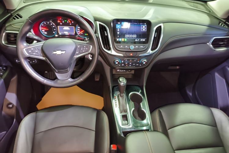 Used Chevrolet Equinox 2019 535T Automatic YuJie Edition China V Standard Center Console