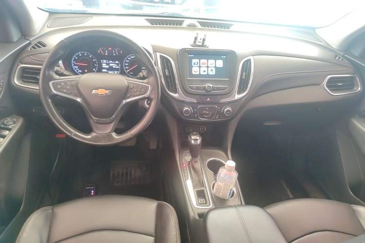 Used Chevrolet Equinox 2019 535T Automatic Chijie Edition China V Standard Center Console