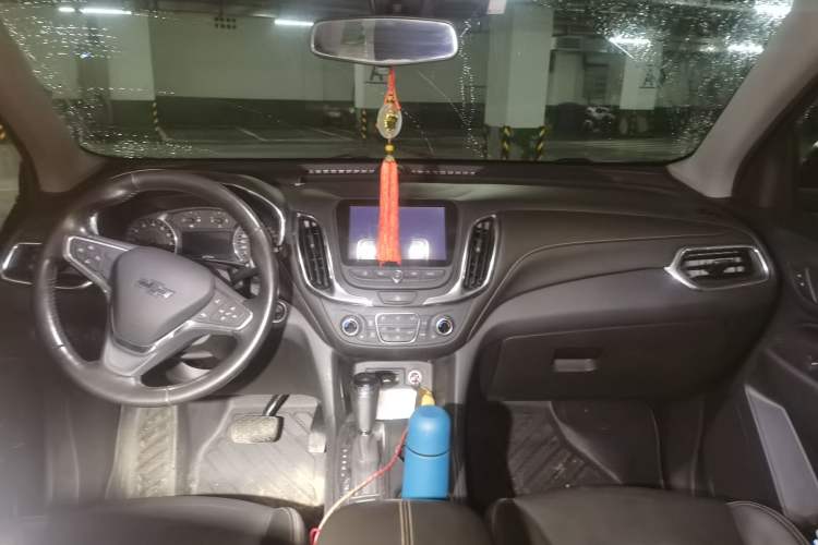 Used Chevrolet Equinox 2019 535T Automatic YuJie Edition China V Standard Center Console
