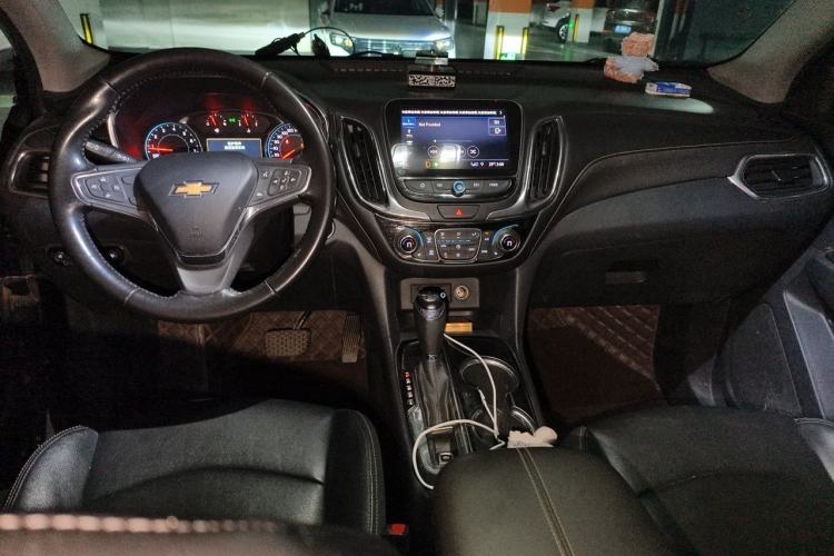 Used Chevrolet Equinox 2019 535T Automatic YuJie Edition China V Standard Center Console
