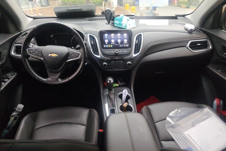 Used Chevrolet Equinox 2019 535T Automatic YuJie Edition China VI Center Console