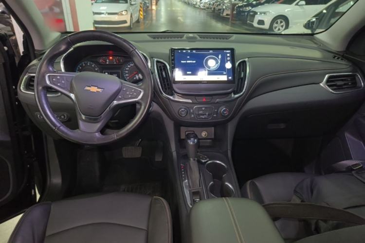 Used Chevrolet Equinox 2019 535T Automatic Chijie Edition China VI Center Console