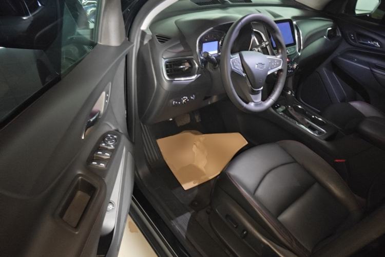 Used Chevrolet Equinox 2019 Redline 550T Automatic All-Wheel-Drive RS Model China V Standard Driver Seat
