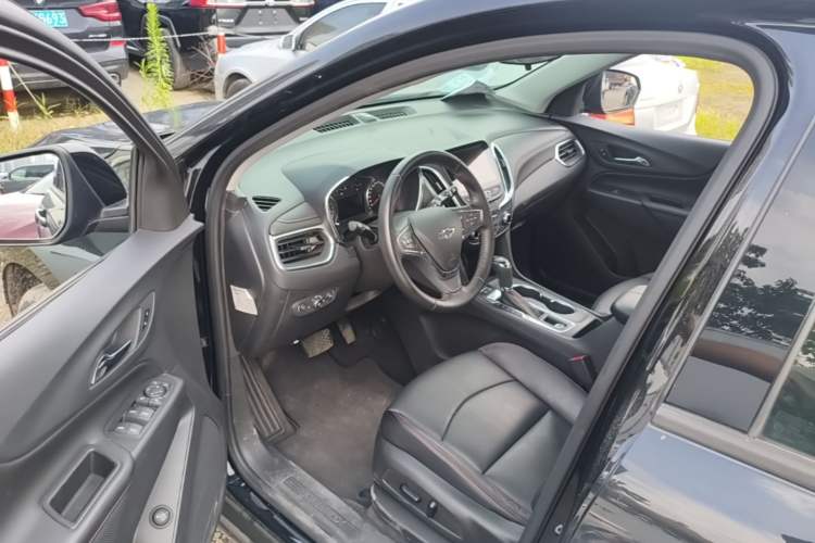 Used Chevrolet Equinox 2019 Redline 550T Automatic All-Wheel-Drive RS Model China VI Standard Driver Seat
