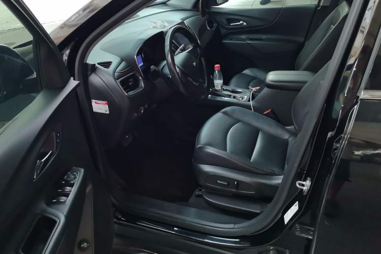 Used Chevrolet Equinox 2019 535T Automatic YuJie Edition China V Standard Driver Seat