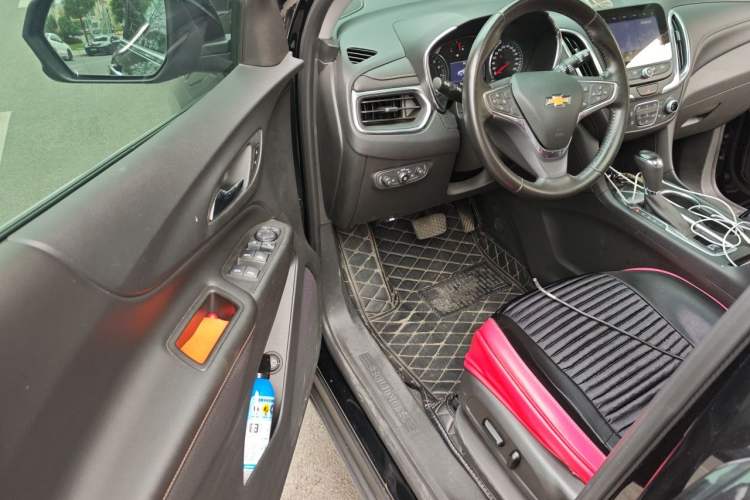 Used Chevrolet Equinox 2019 535T Automatic YuJie Edition China V Standard Driver Seat